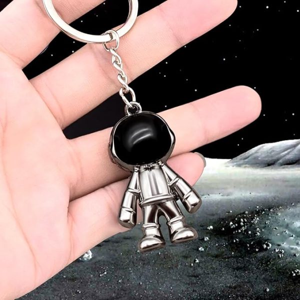 Astronaut Keychain for Car Keys & Backpacks - Image 5